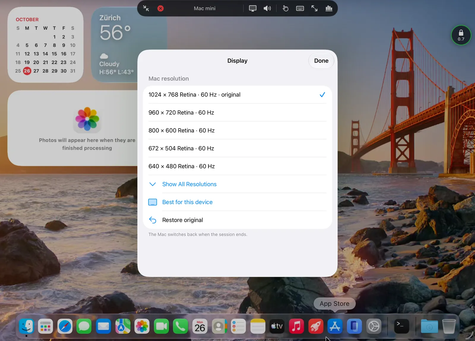 The Display sheet on an iPad: a list of Retina resolutions for the Mac, Show All Resolutions, Best for this device and Restore original